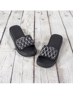 Sandalias de plástico para dama importadas al mayoreo en LHESH 2